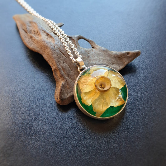 NARCISO CON CALADO DE COLIBRÍ - plata 925